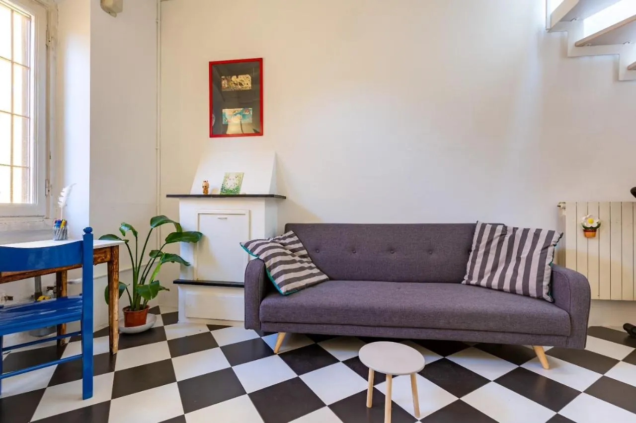 Porta Ticinese Colorful Apartment! Милан 0*,  Италия