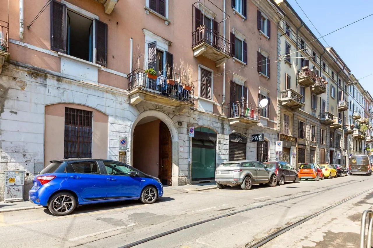アパート Porta Ticinese Colorful Apartment! ミラノ イタリア